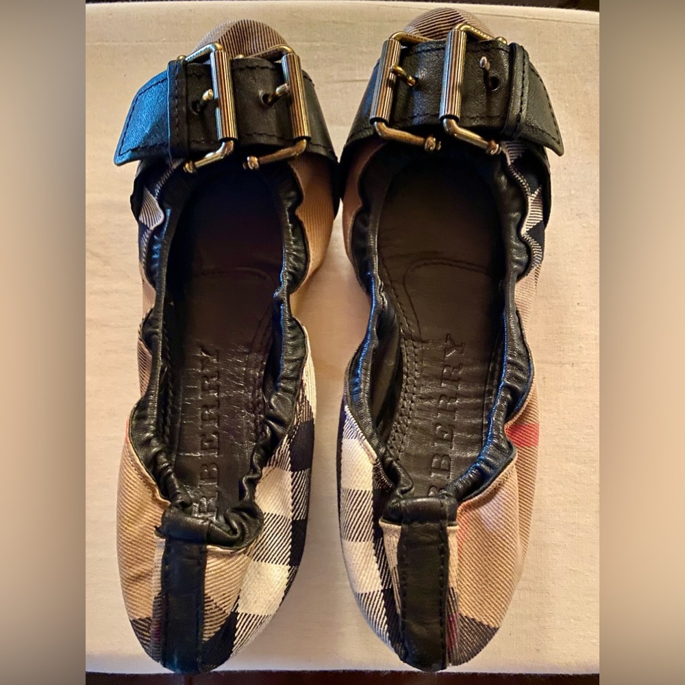 Authentic Burberry Double Buckle flats size 7 1/2